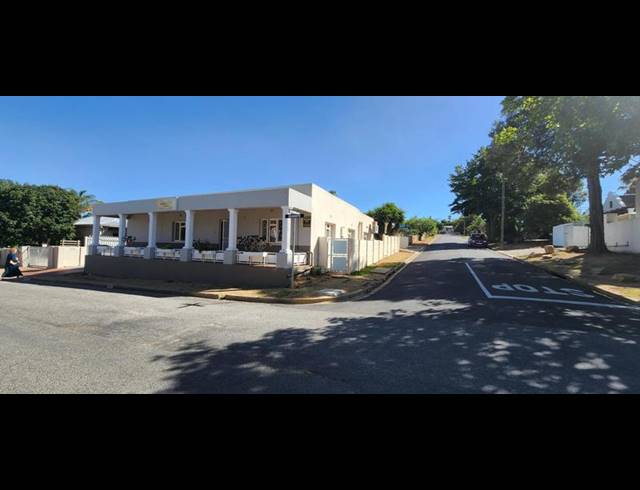 BUSINESS FOR SALE IN BERGZICHT